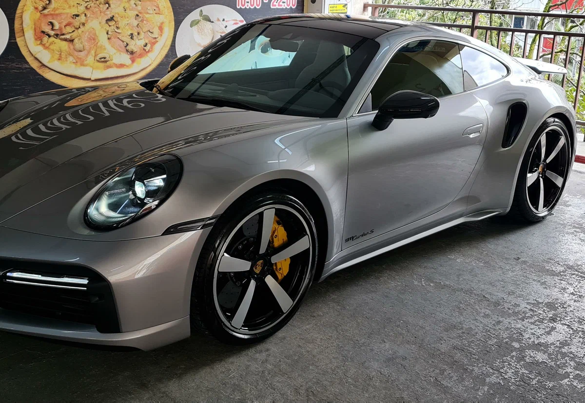 Porsche 911